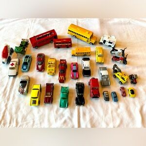 Large Lot of Vintage Die-cast Cars